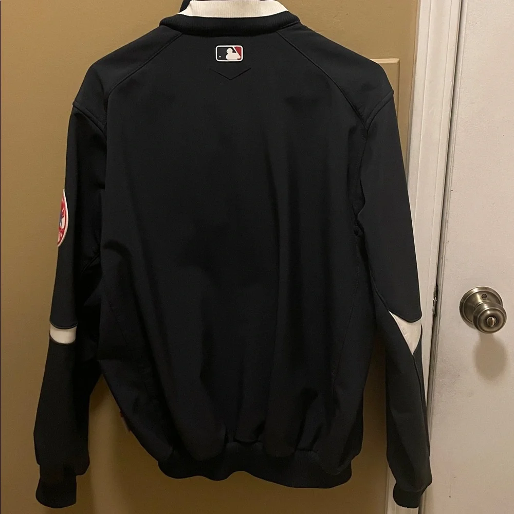 Yankees Black Jacket - Picture 5 of 7